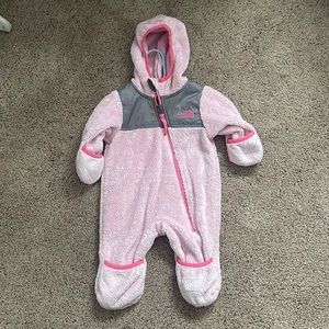 Northface snow suit